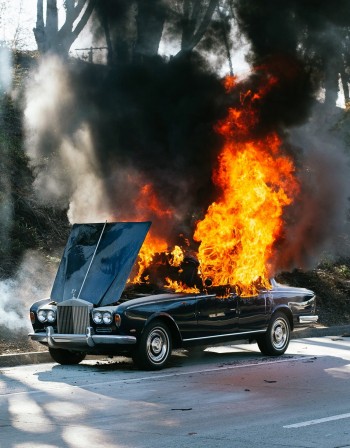 Rolls Royce en feu.jpg