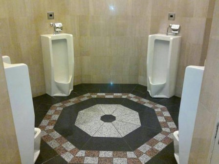 les_urinoirs_du_pentagone.jpg