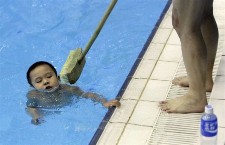 piscine apprendre à nager.jpg
