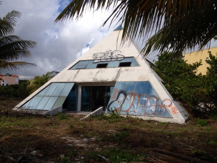 pyramides les civilisations disparues.jpg