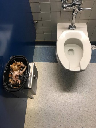 wc_poulet_bon_appetit.jpg