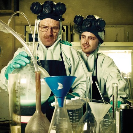 Breaking Bad Walter White Bryan Cranston and Jesse Pinkman Aaron Paul chimie drogue.jpg, fév. 2021