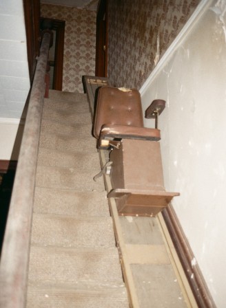 Stannah monte-escaliers bricolage vieux.jpg, sept. 2021