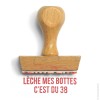 le tampographe Sardon lèche mes bottes c'est du 38 comme cadeau elle avait demandé au Père Noël un tampon.jpg, nov. 2023