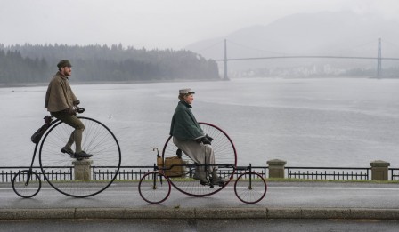 Gabriel and Sarah Chrisman of Washington vélo vivre comme en 1900.jpg