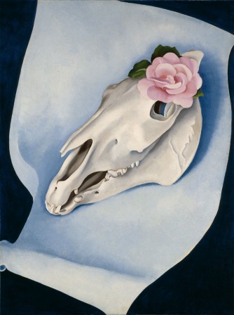 Georgia O'Keeffe Horses's Skull With Pink Rose 1931 crâne de cheval avec rose rose une fleur dans les cheveux.jpg, juil. 2021