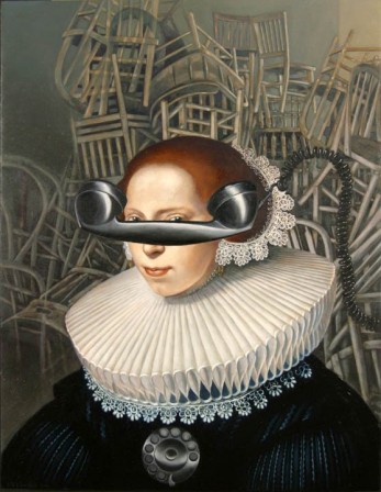 Lucy Gaylord-Lindholm l'opératrice téléphone.jpg