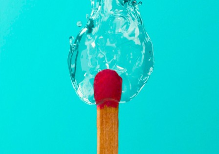 Javier Jaén allumette à eau feu vous avez de l'eau
