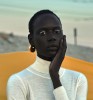Ajak Deng femme noire nuit.jpg