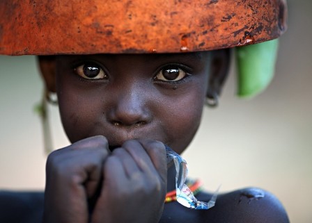 Alessandro Bergamini Omo Valley les chapeaux ronds.jpg