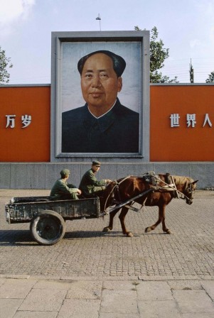 Bruno_Barbey_mao_cheval_bienvenue.jpg