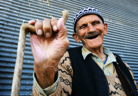 Cihan_Karaca_homme_sourire_bonne_humeur.jpg