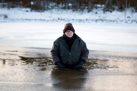 Clare_Benson_bonjour_corps_dans_l__eau_froid.jpg