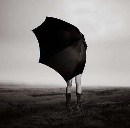 Eddie O’Bryan la femme au parapluie.jpg