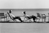 Elliott Erwitt Sequentially Yours Cannes France 1975 temps 1.jpg