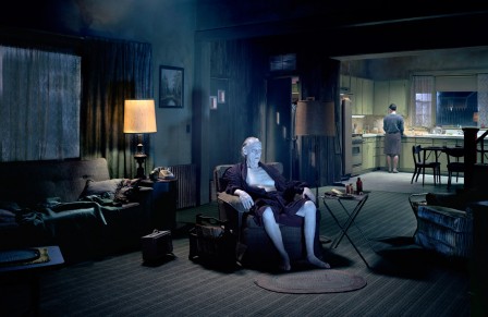 Gregory_Crewdson_samedi_soir.jpeg