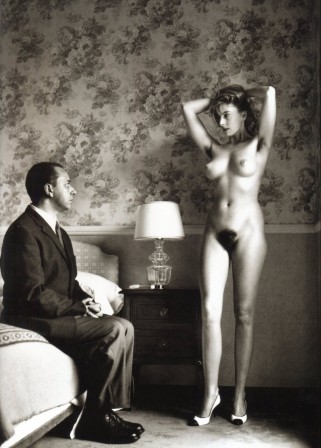 Helmut Newton Ernesto Esposito and Friend Montecatini 1988 déshabille-toi chéri.jpg