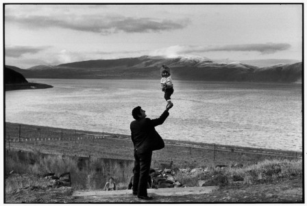 Henri Cartier-Bresson la fille du lac.jpg