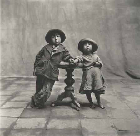 Irving_Penn_Cuzco_Children_Perou_1948_.jpg