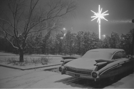 Joel_Meyerowitz_JFK_Airport_New_York_City_1968_bonne_nuit.png