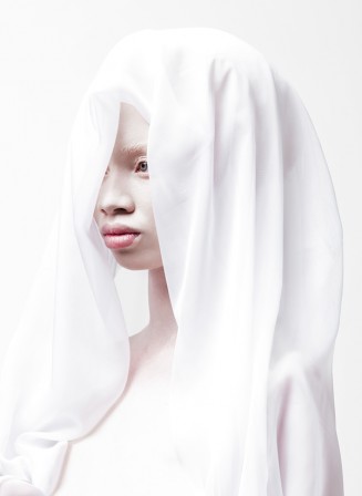 Justin_Dingwall_Thando_Hopa_la_femme_blanche.jpg