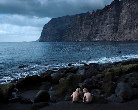 Juuso_Westerlund_enfants_plage_adam_et_eve.jpg