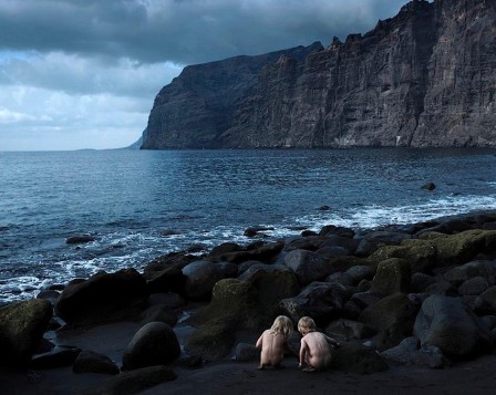 Juuso_Westerlund_enfants_plage_adam_et_eve.jpg