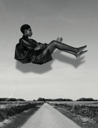 Kinée Diouf by Viviane Sassen l'intersection.jpg