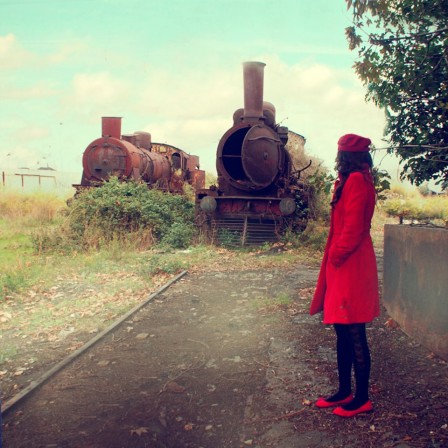 Lara_Zankoul_attendre_le_train_greve_sncf.jpg