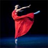 Mark_Olich_danse_robe_rouge.jpg