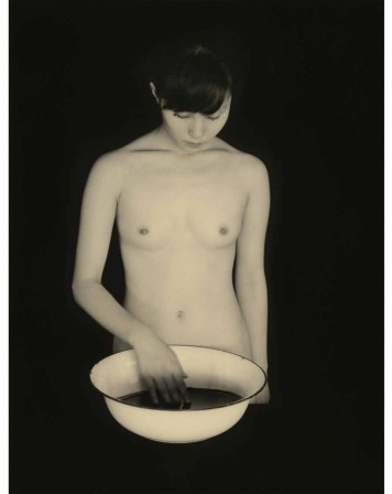 Masao_Yamamoto_l_hygiene_de_la_main_droite.jpg