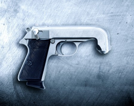 Mauro Risch sexe pistolet.jpg