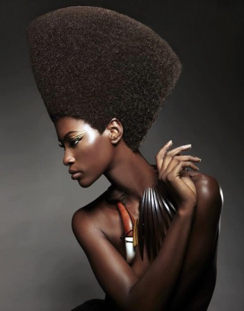 Naoumie_Ekiko_coiffure_afro.jpg