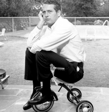 Paul_Newman_tricycle_velo.jpg