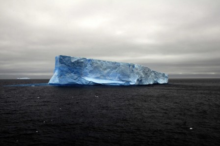 Robby_Fakhrul_iceberg.jpg