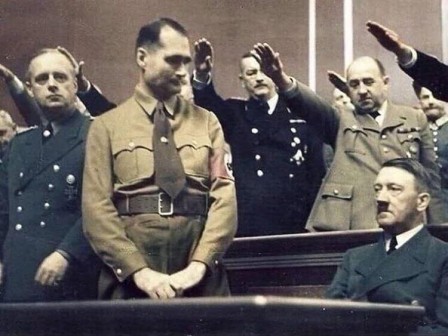 Rudolf Hess et Hitler il va pleuvoir.jpg