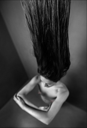 Viki Kollerova cheveux debout bonjour.jpg