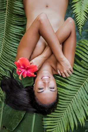 Virginie Wiss les fruits de Tahiti.jpg