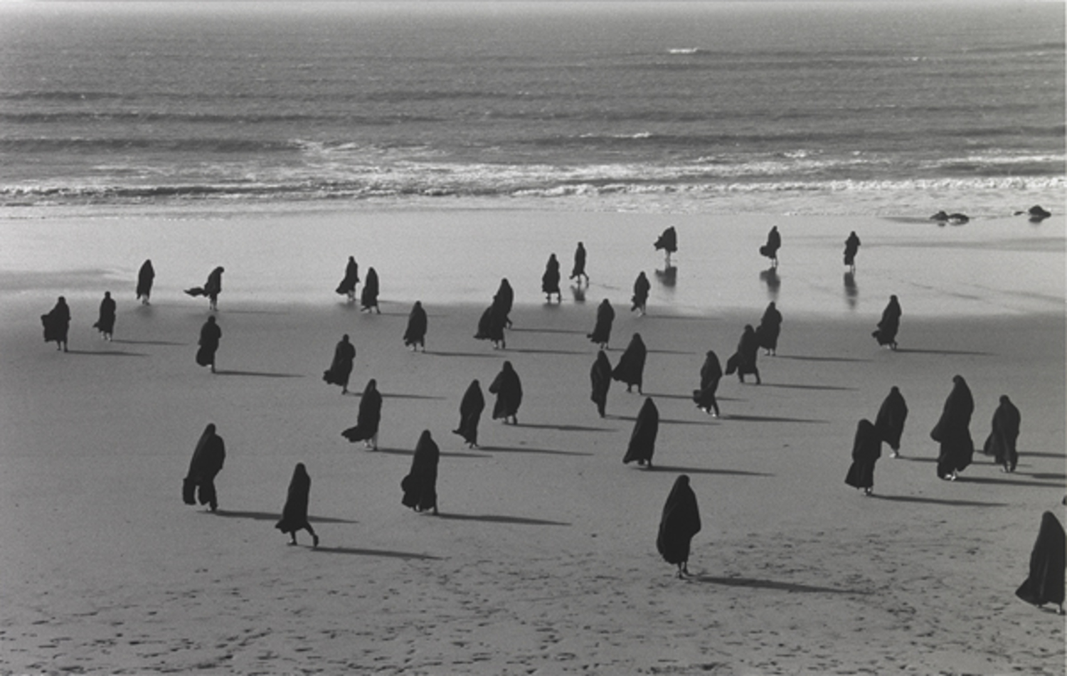 Bukini autorisée à Grenoble Henri_Cartier-Bresson_Lisbonne_Portugal_1955_le_burkini_c_etait_mieux_avant