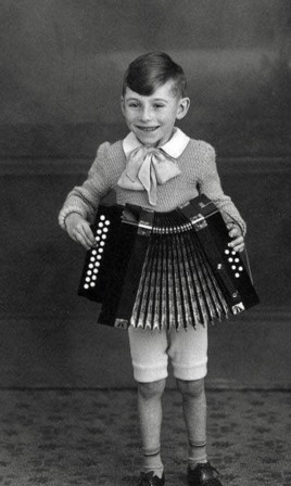 Accordion Pete le petit accordéoniste.jpg, janv. 2020