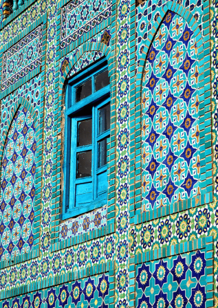 Blue Mosque in Mazar-i-Sharif, Afghanistan.png, mai 2020