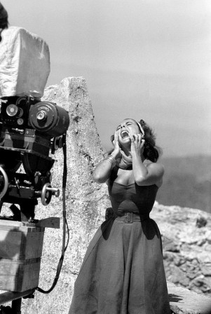 Burt Glinn Elizabeth Taylor filmant une scène pour Soudain l'été dernier 1959 le cri.jpg, janv. 2021