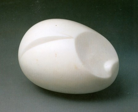 Constantin Brancusi the newborn le nouveau-né 1915 oeuf de marbre blanc.jpg, nov. 2023