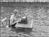 Dactylographe à la piscine photographie satirique de Georg Pahl 1926 je ne peux pas j'ai pisicne.jpg, juil. 2021