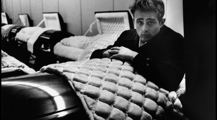 Dennis Stock James Dean Dieu est mort, Marx a attrapé le coronavirus et moi-même, je ne me sens pas très bien.jpg, mar. 2020