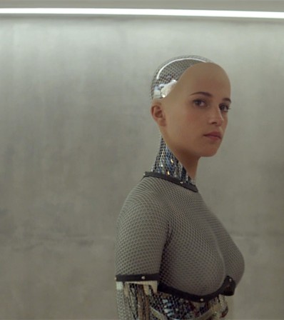 Ex Machina Alex Garland Domhnall Gleeson Alicia Vikander Ava robot.jpg, nov. 2021