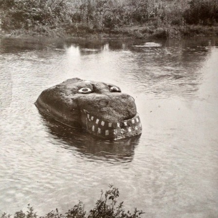 Graffiteed River Rock Monster vintage albumen print with year 1915 penciled faintly on the back.jpg, juin 2021