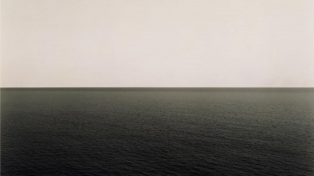 Hiroshi Sugimoto la ligne d'horizon.jpg, janv. 2020
