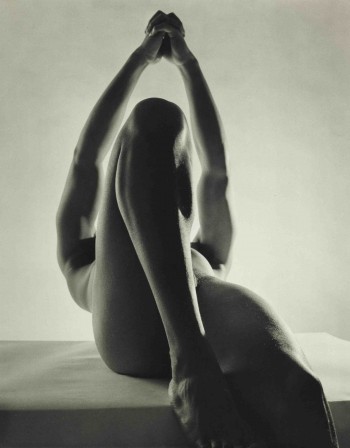 Horst P Horst Male Nude 1940s et mon genou.jpg, janv. 2021