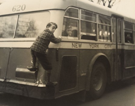 John Albok New York City 1943 bus.jpg, mai 2021